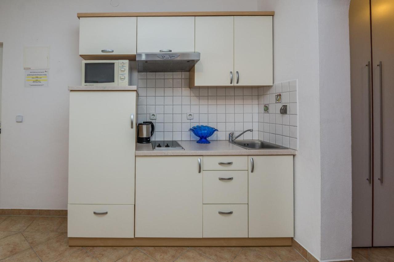 Apartments Sarlija Vir Kültér fotó