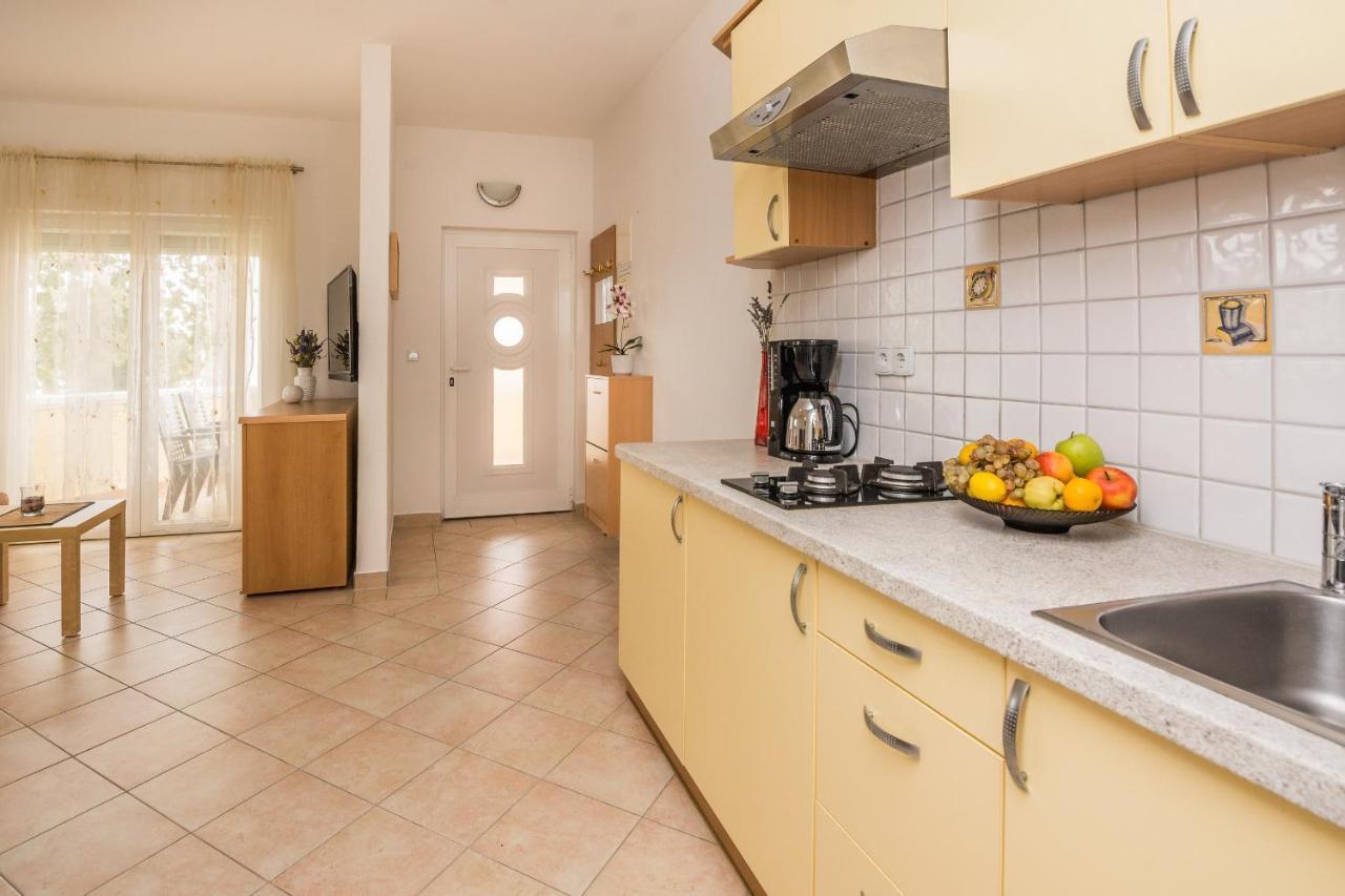 Apartments Sarlija Vir Kültér fotó