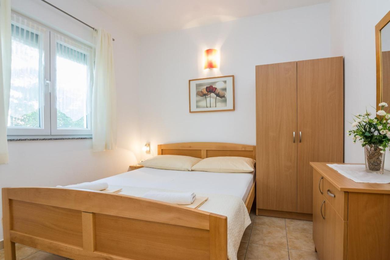 Apartments Sarlija Vir Kültér fotó